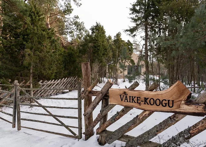 Charming Seaside Country Cottage Nyaraló *